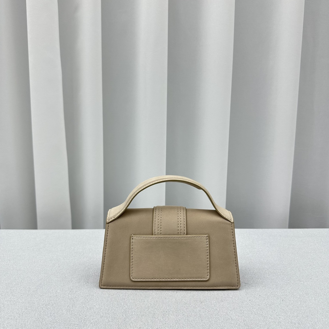 Jacquemus Satchel Bags